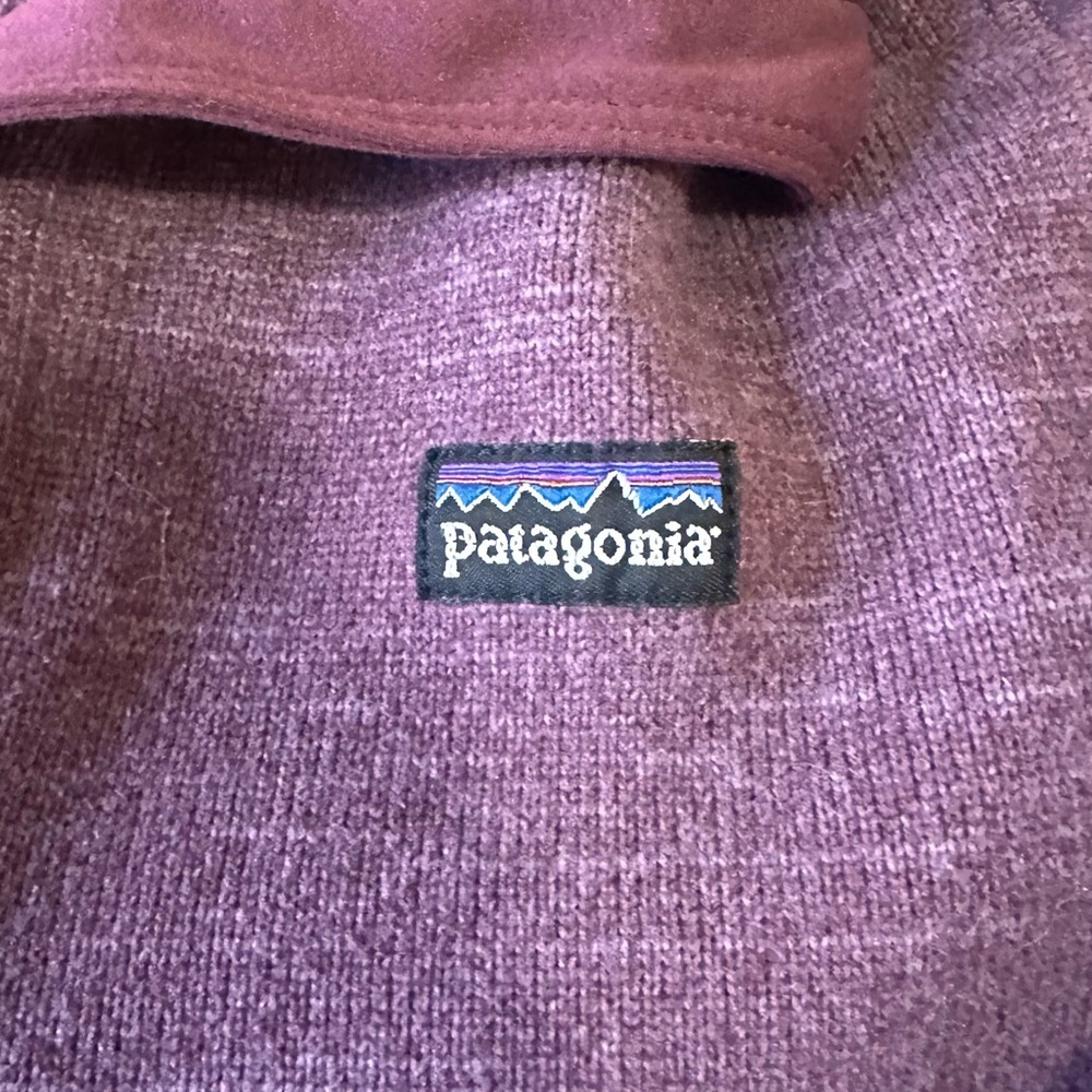 Patagonia Women's Purple Quarterzip - Picture 2 of 6